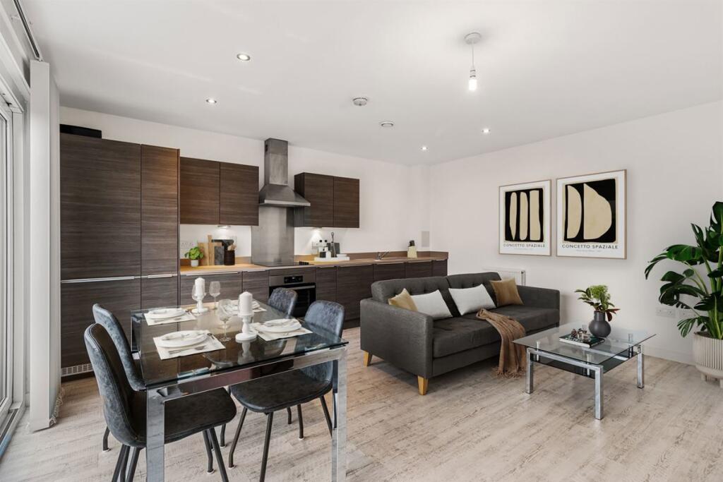 Main image of property: Fizzy Walthamstow, 5D Blackhorse Lane, Walthamstow, E17 6DS