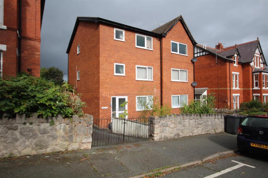 Main image of property: Woodland Park, Colwyn Bay