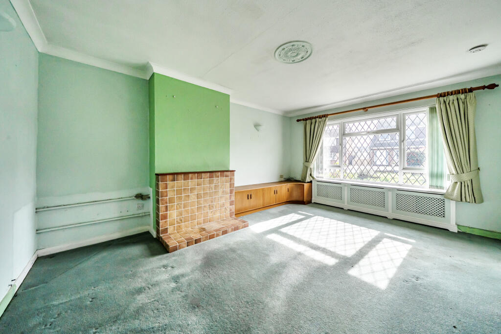 House in Stratford-on-Avon, Wellesbourne CP - View 2