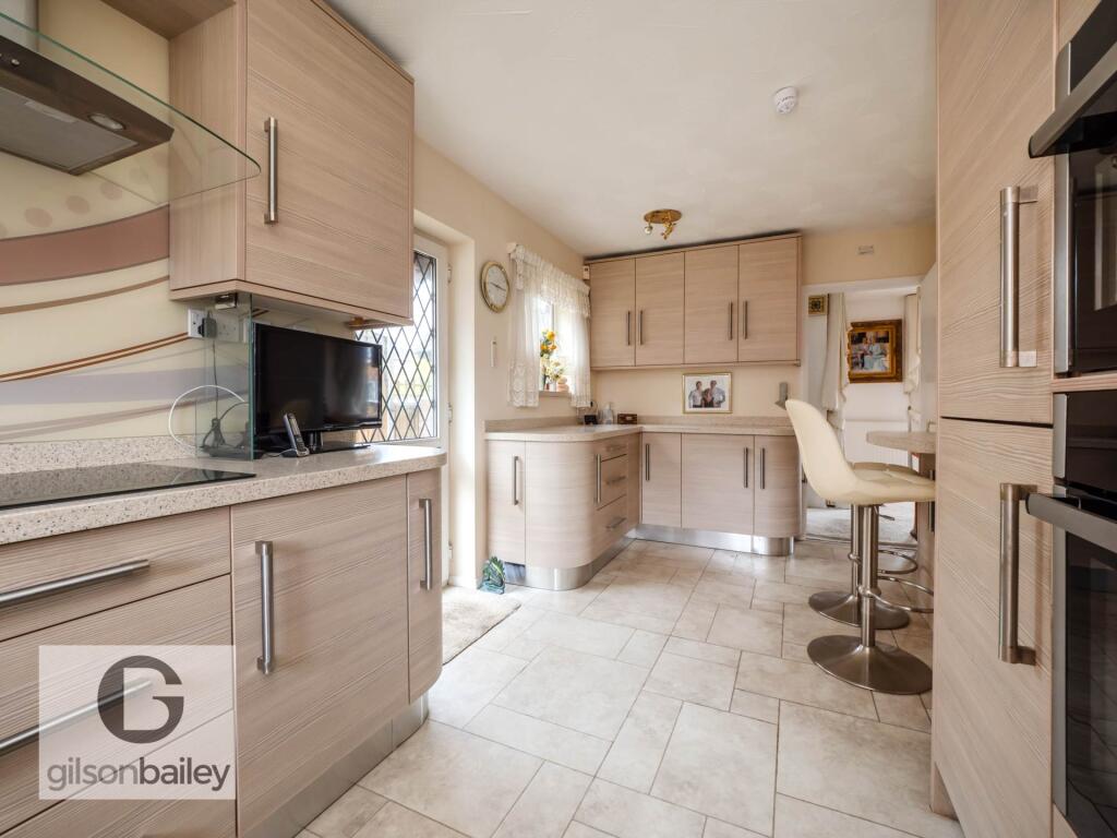 Nursery Close, Acle photo 2