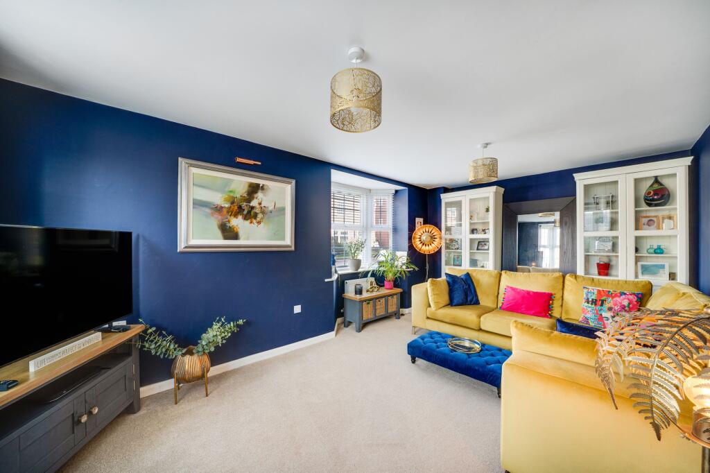 Juniper Way, Shifnal, TF11 photo 2