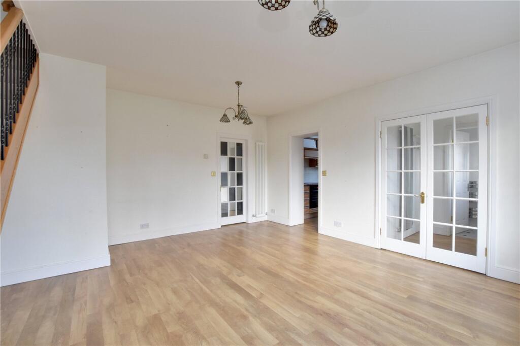 2 bedroom semi-detached house for rent