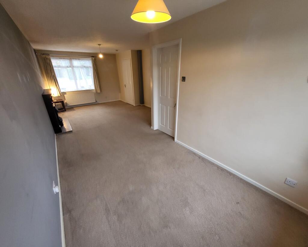 Holland Way, Newport Pagnell photo 4