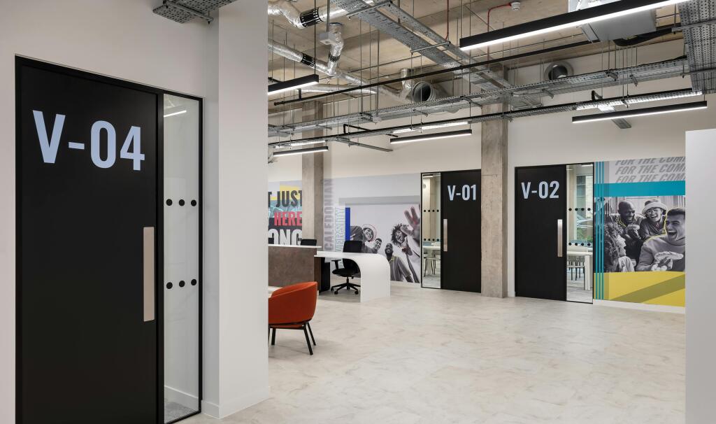 GlasgowCaledonianUniversity-4-MidRes.jpg