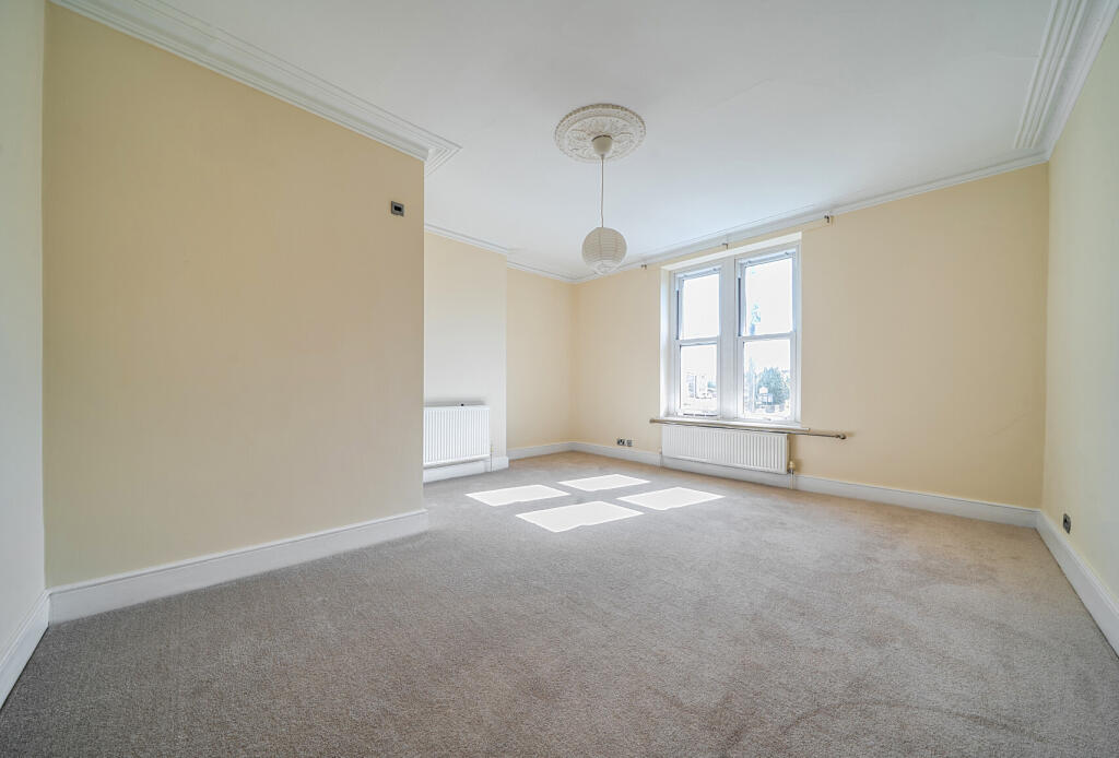 Apartment in Bristol - View 4