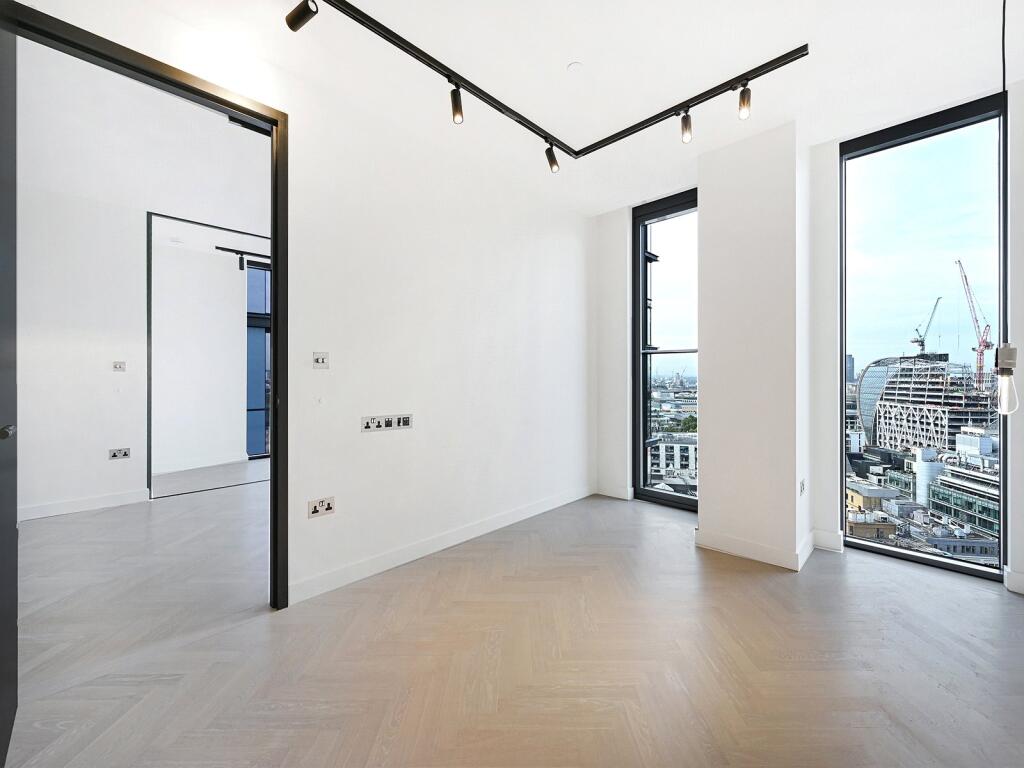 Apartment in London - View 5