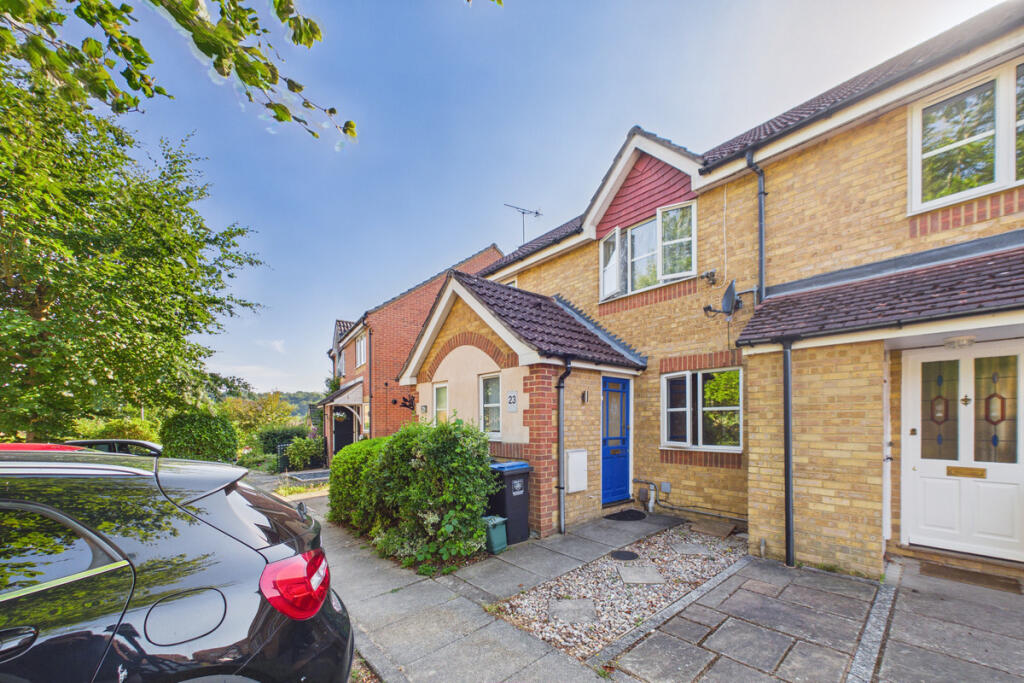 Main image of property: Thorne Close, Boxmoor, HP1