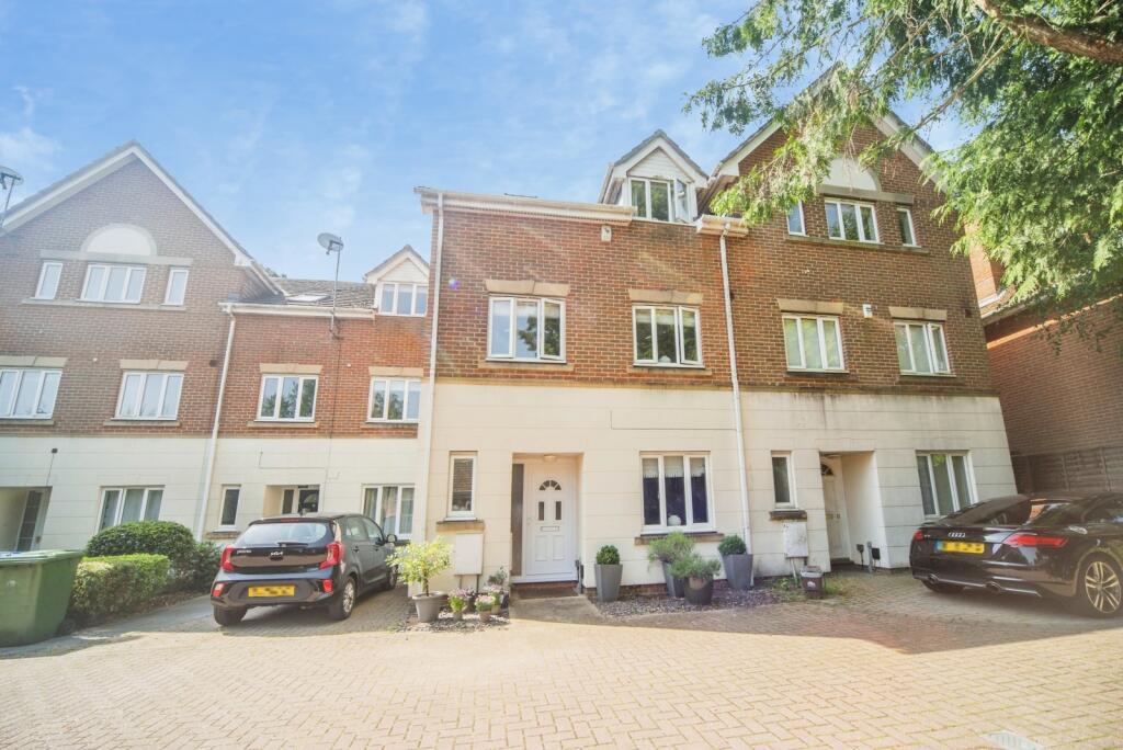 Main image of property: Horder Close, Southampton, Hampshire, SO16