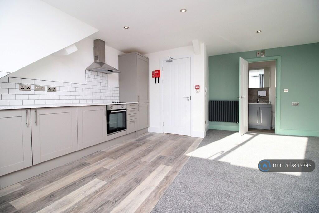 Apartment in Swansea, Mount Pleasant, Castle - View 4