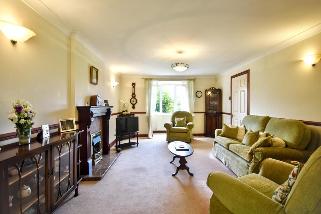House in East Lindsey, Louth - View 3