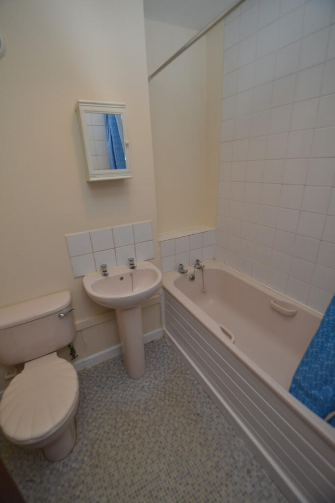 Apartment in Glasgow - View 5