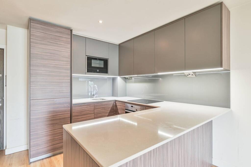 Main image of property: Beaufort Square, Colindale, London, NW9