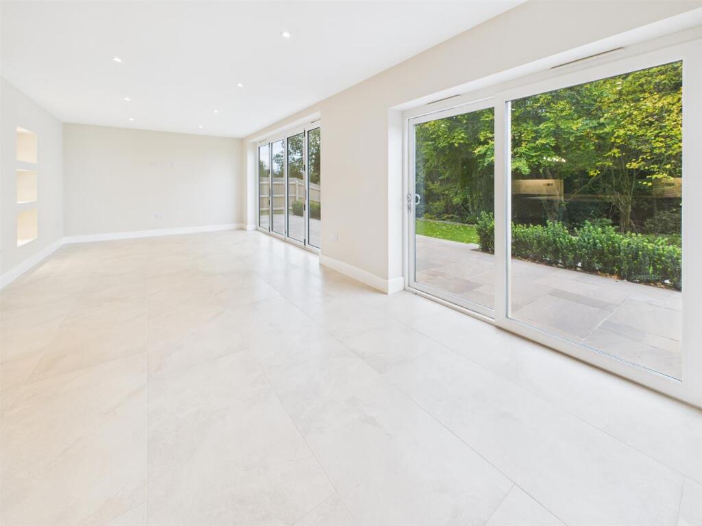 House in Peterborough - View 3