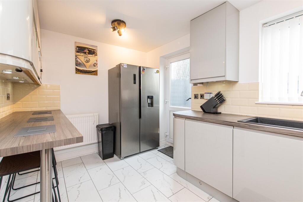 Sycamore Close, Kettering - More