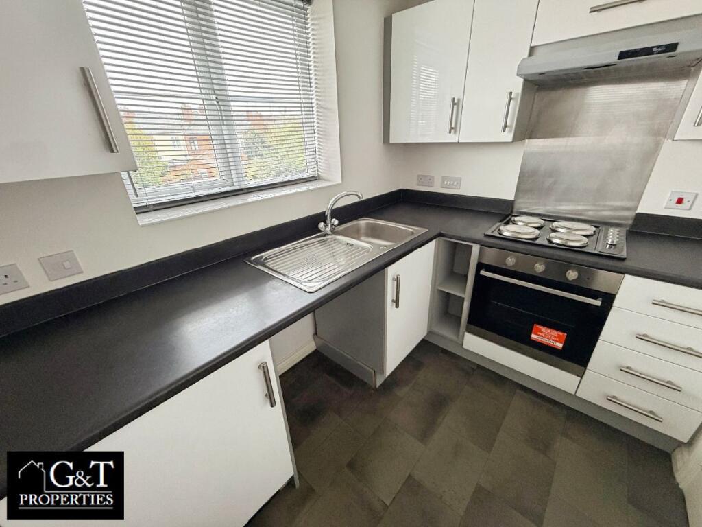 Apartment in Sandwell, Balls Hill - View 5