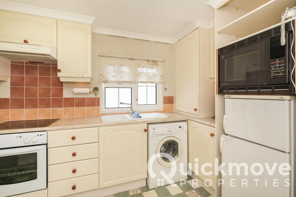 Gunthorpe, Nottinghamshire, NG14 photo 3