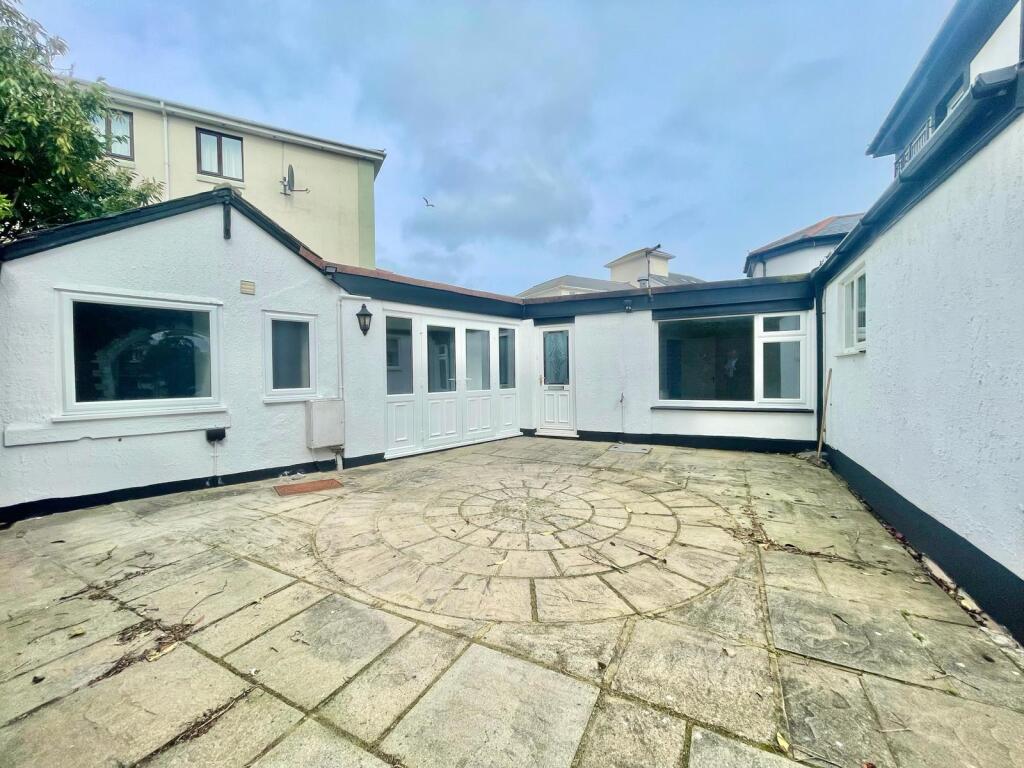 Main image of property: York Road, Torquay, TQ1 3SG