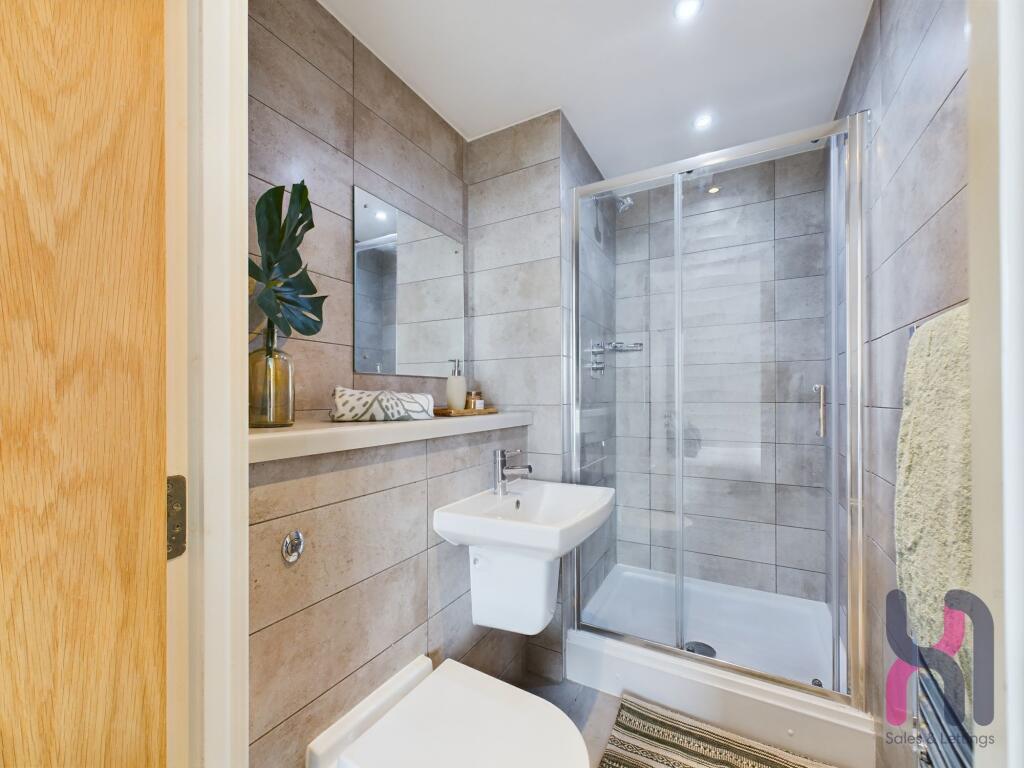 Apartment in Liverpool - View 4