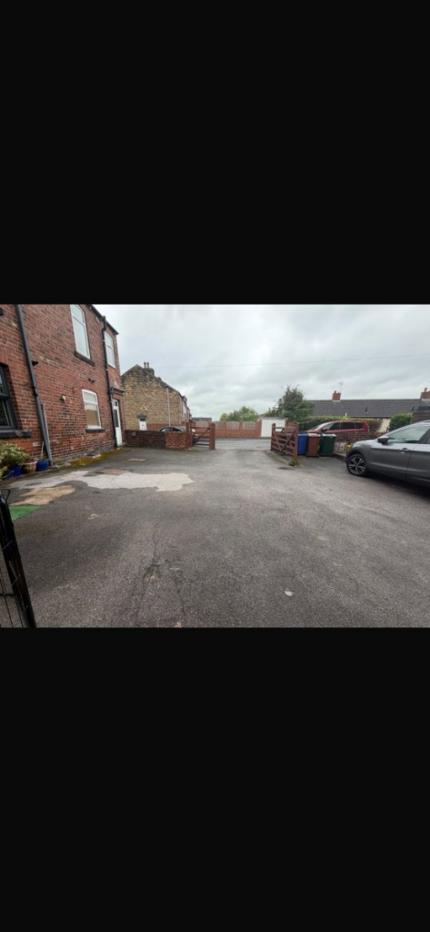 House in Barnsley, South Yorkshire - View 3