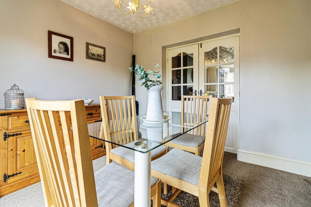 Margrove Road, Salford, M6 - More