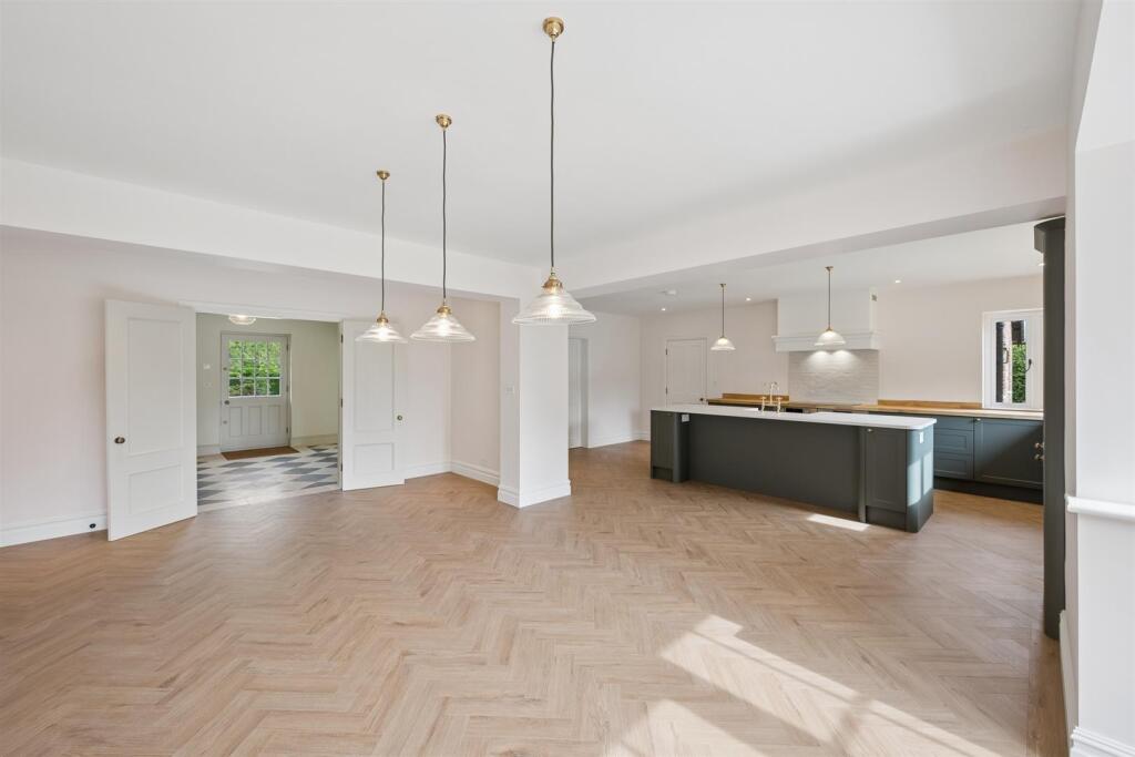 House in Stafford, Swynnerton - More