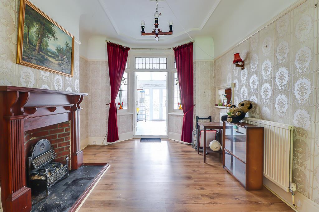 House in Southend-on-Sea - View 4