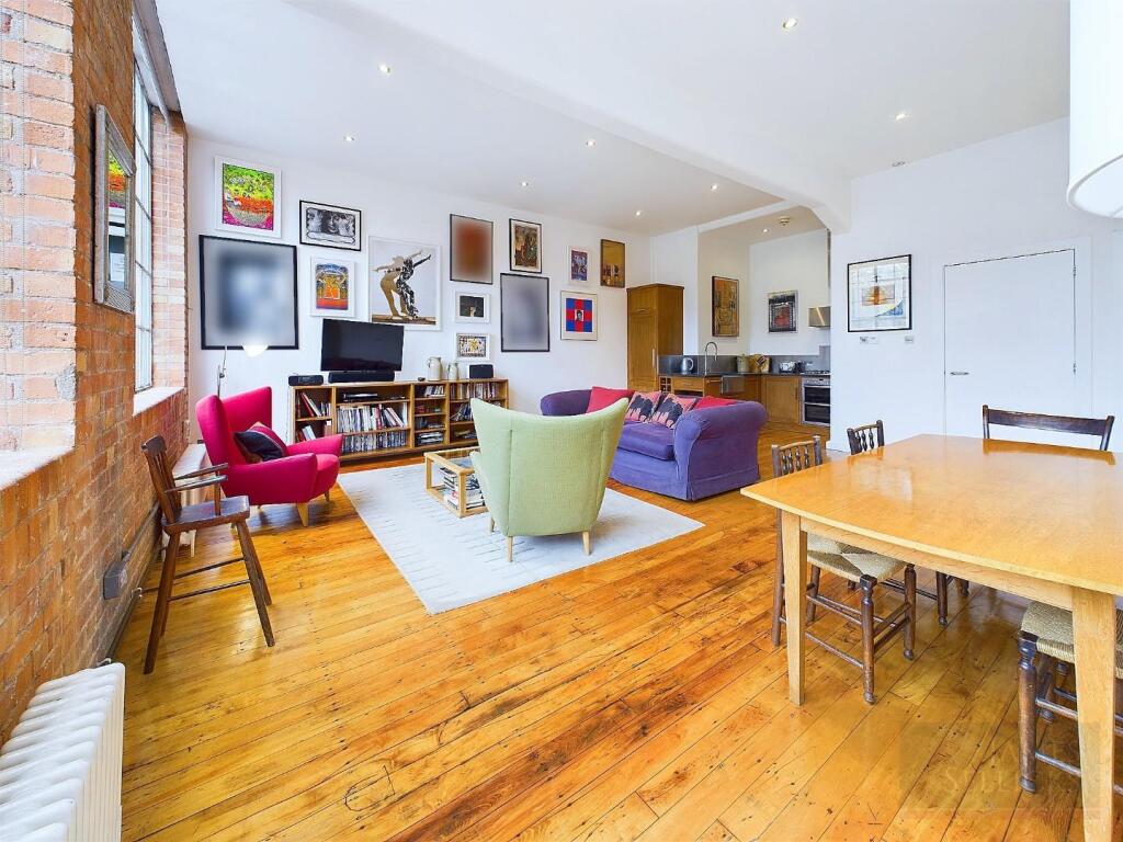 1-bed flat on The Pick Building, Wellington Street, Leicester, £189,950