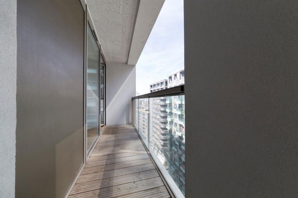 Apartment in London - View 2