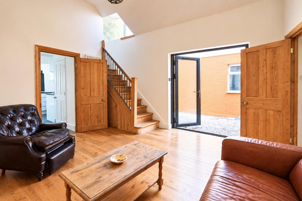 House in Twickenham - View 4