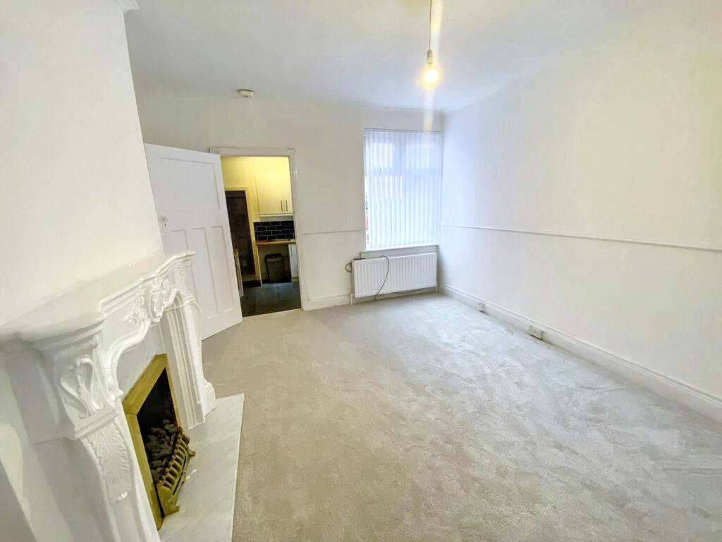 Apartment in North Tyneside, North East - View 2