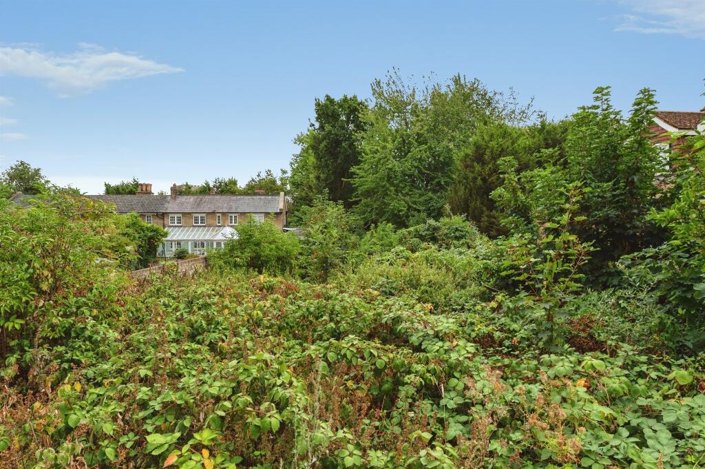 Old Manor Drive, Gravesend - View 2