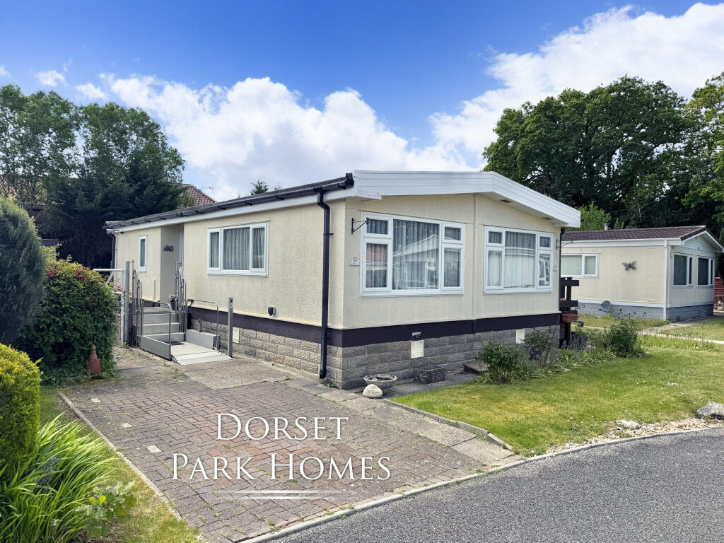 Main image of property: Gladelands Park, Ringwood Road, Ferndown, Dorset