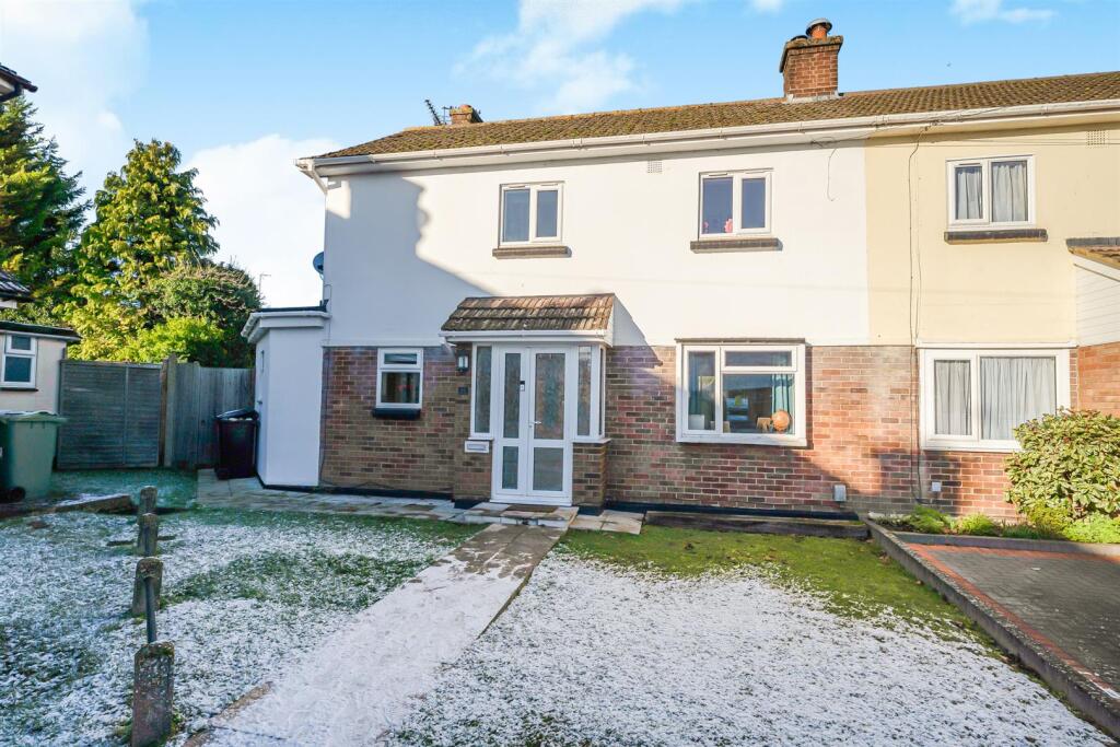 Main image of property: Drovers Way, Dunstable