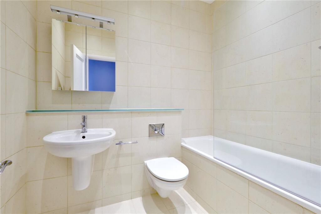 House in London - View 4