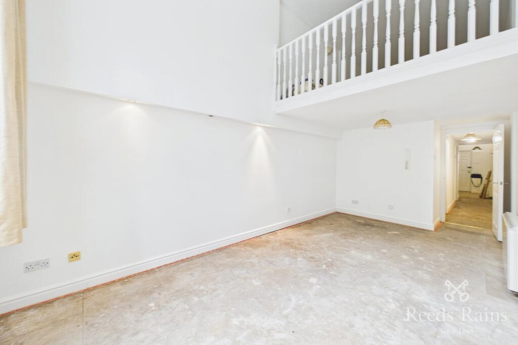 Apartment in Halifax - View 3