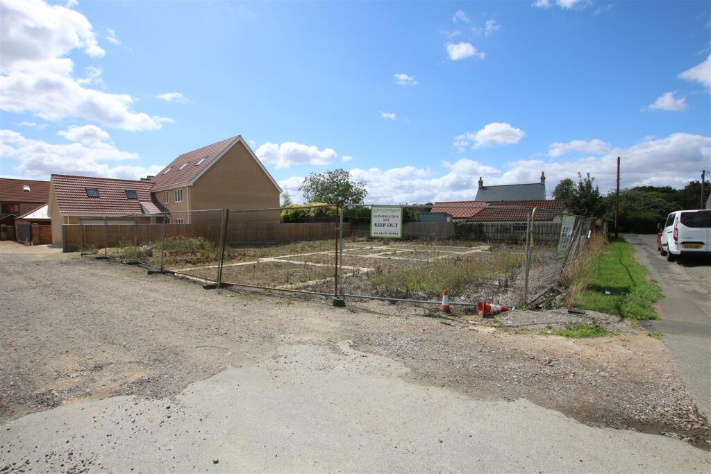 Whitecroft Drive, Saxon Street, Newmarket, Newmarket