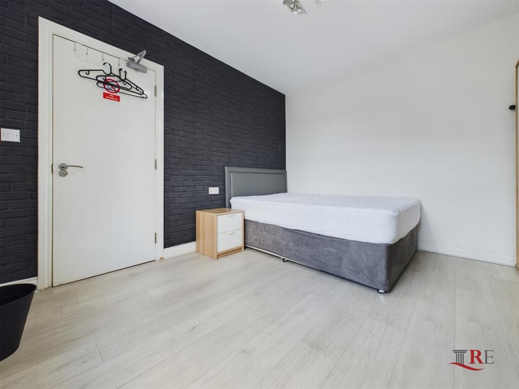 Main image of property: Old Oak Lane, London, NW10 6UB