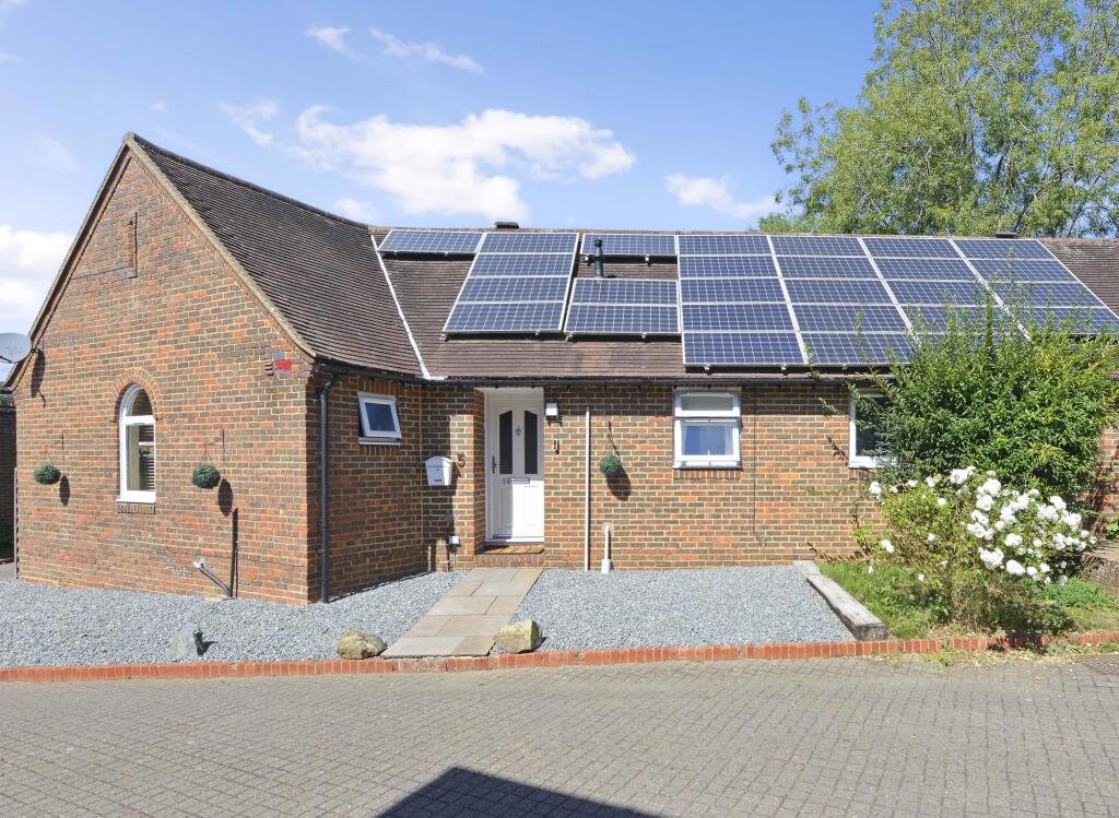 Main image of property: Links Close, Ewhurst, GU6
