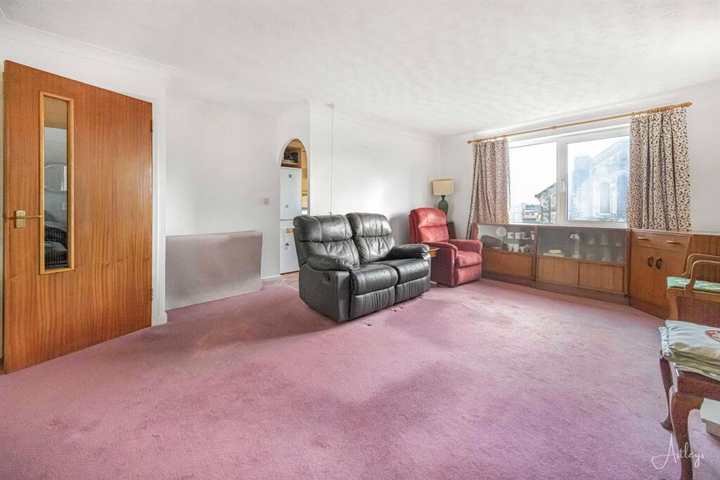 Apartment in Swansea, Castle - View 4