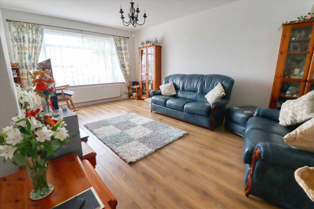 House in Clacton-on-Sea, Great Clacton - View 2