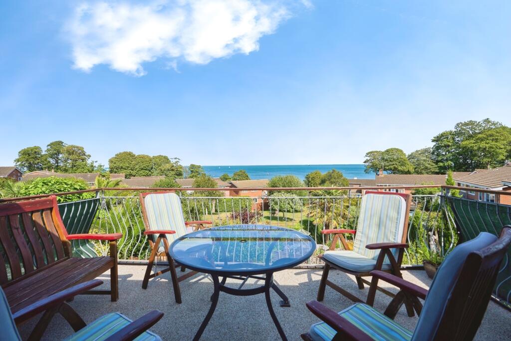 House in Seaview, Nettlestone and Seaview - View 2
