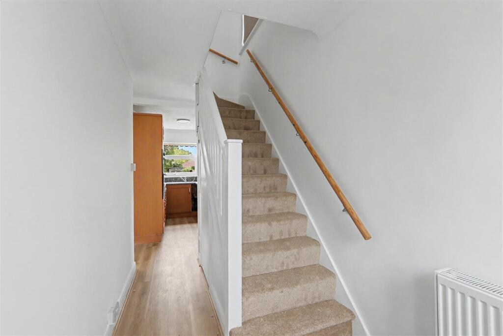 House in Worthing, West Sussex - More