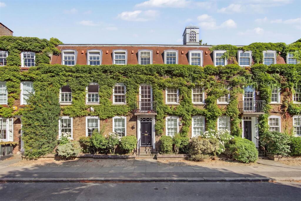Main image of property: Hogarth Cout, North End, Hampstead, NW3