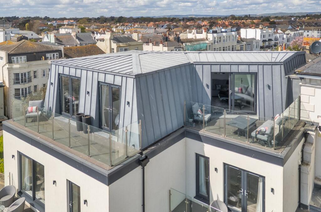 Apartment in Portsmouth - View 5