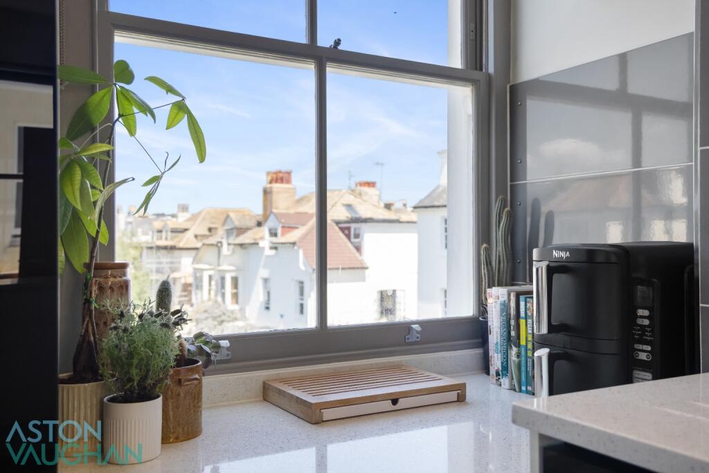 Medina Villas, Hove, East Sussex, BN3 - View 4