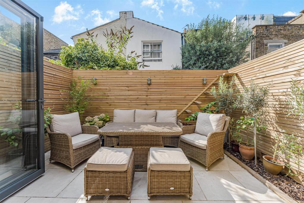 House in London - More