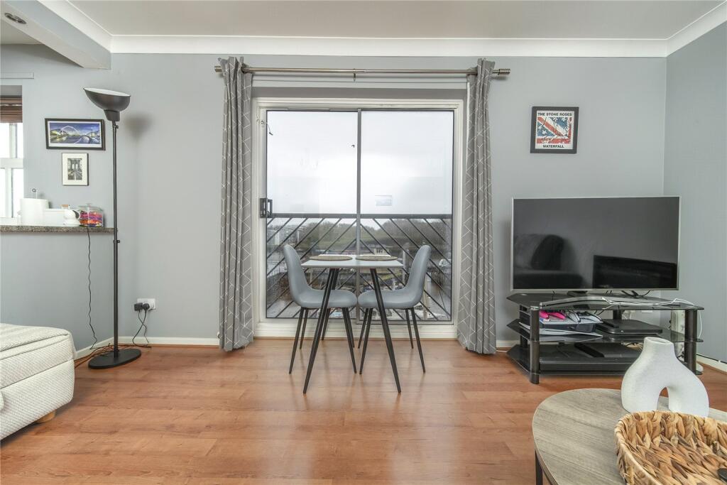 The Moorings, St Lawrence Road, Newcastle, NE6 - View 4