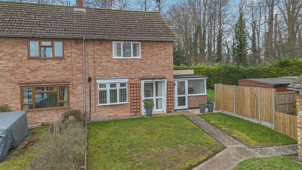 St. Wendreds Way, Exning, Newmarket photo 2