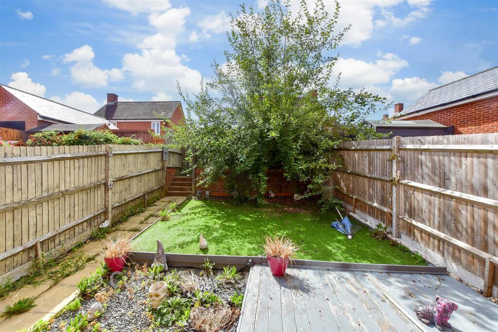 House in Winchester, Newlands - View 2