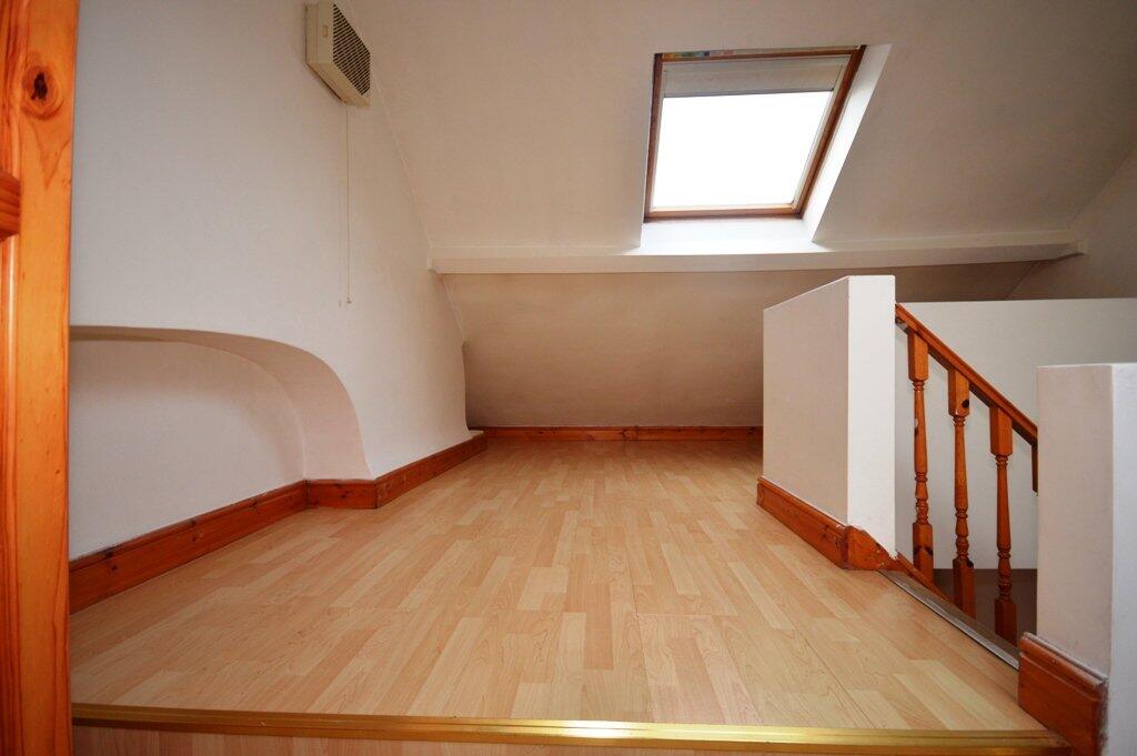 1 bedroom maisonette for rent